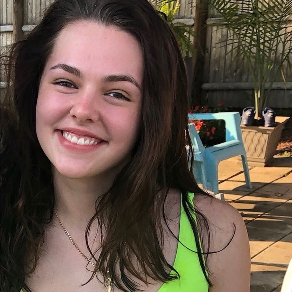 Meet your Posher, Lauren